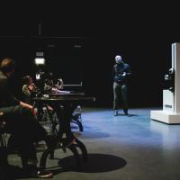 Walter Schacherbauer & Roboter (c)Wolfgang Lienbacher