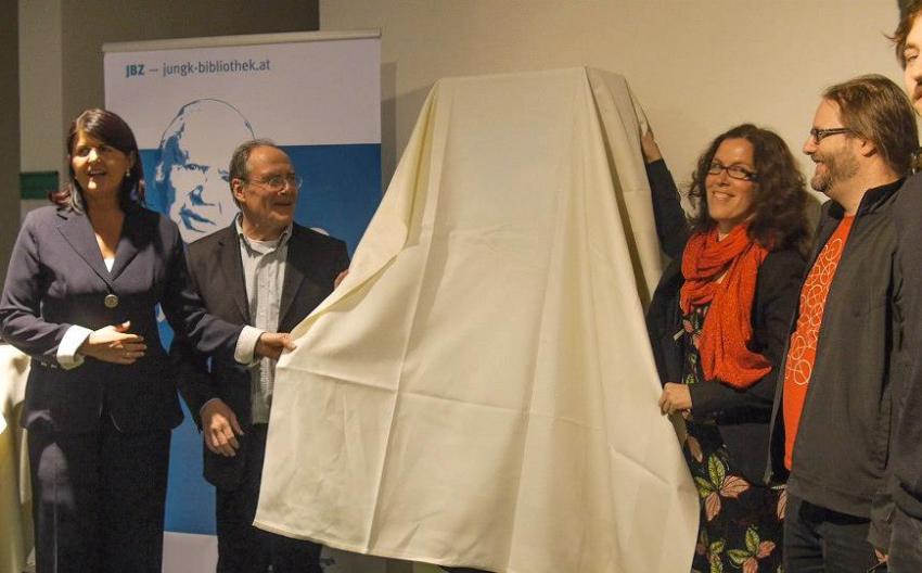 Local Crisis Machine