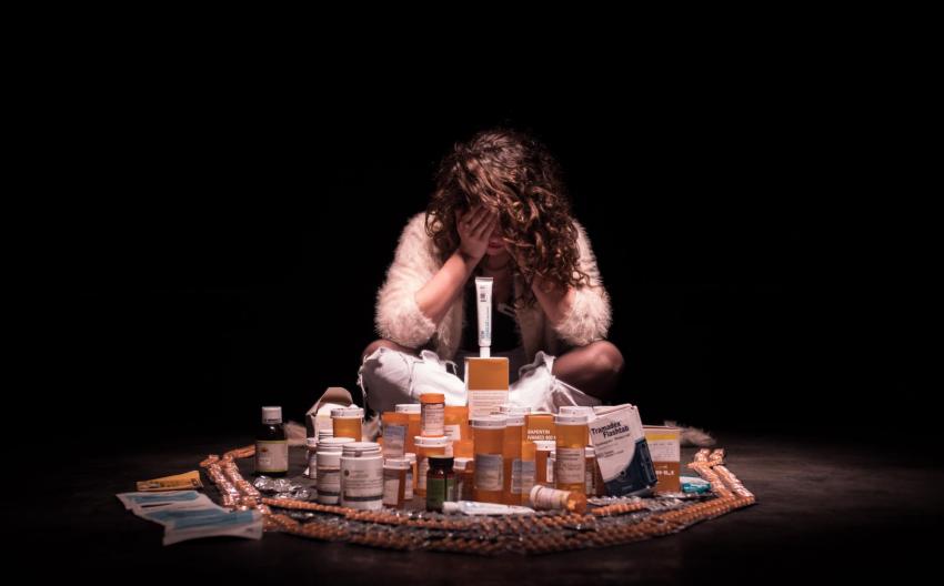 BORDER GRID. (c) gold extra