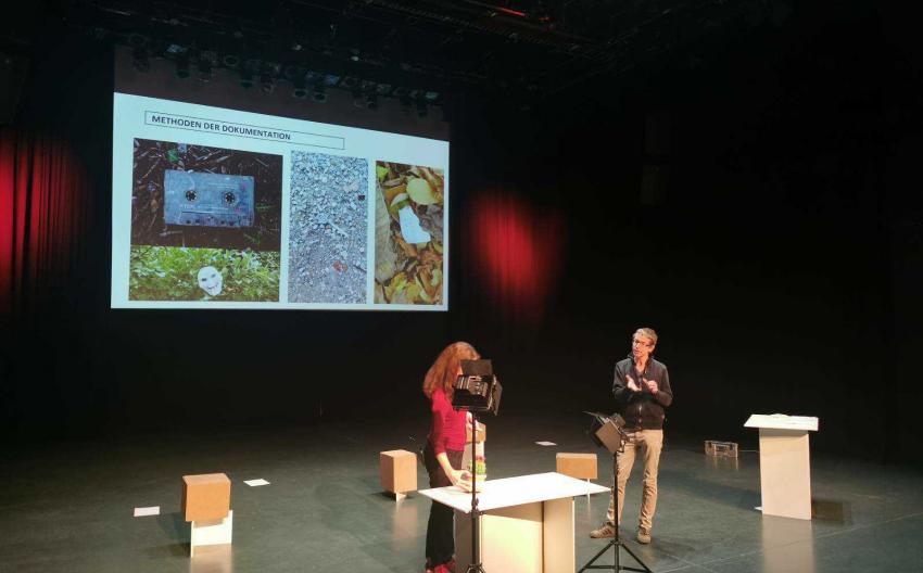 gold extra Storycase presentation ARGEkultur Salzburg 2022-03